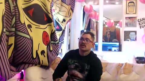 hank rams online show from 12/24/24, 08:38