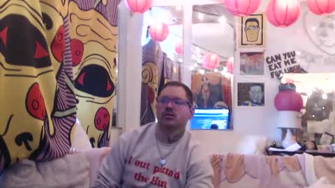 Snapshot of hankrams chatting on 04/12/26, 02:33 hank rams online show from 04/12/26, 02:33