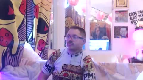 Snapshot of hankrams chatting on 04/16/26, 02:29 hank rams online show from 04/16/26, 02:29