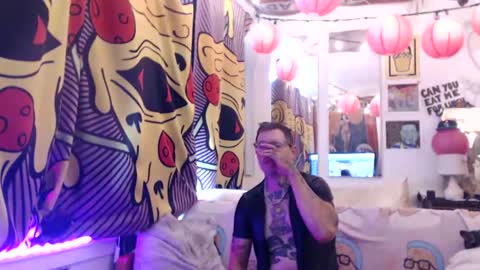 Snapshot of hankrams chatting on 07/18/26, 05:06 hank rams online show from 07/18/26, 05:06