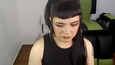 Snapshot of hanna99moon chatting on 12/21/24, 07:56 JUANA online show from 12/21/24, 07:56