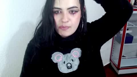 Snapshot of hanna99moon chatting on 02/14/25, 12:36 JUANA online show from 02/14/25, 12:36