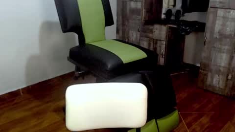 Snapshot of hanna99moon chatting on 02/26/25, 03:10 JUANA online show from 02/26/25, 03:10