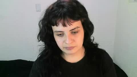 Snapshot of hanna99moon chatting on 04/06/26, 02:07 JUANA online show from 04/06/26, 02:07