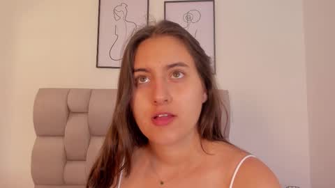 hanna__evans_ online show from 09/18/25, 11:12