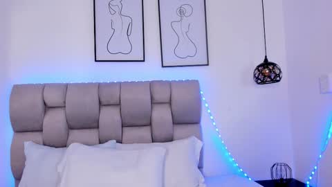 hanna__evans_ online show from 02/03/26, 12:32