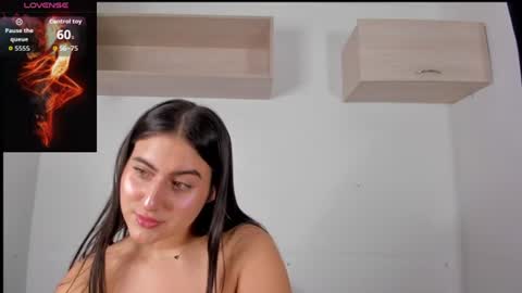 hanna__evans_ online show from 06/17/26, 11:34
