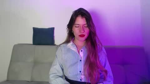 Snapshot of hanna__jones7 chatting on 02/04/26, 01:00 Hanna online show from 02/04/26, 01:00