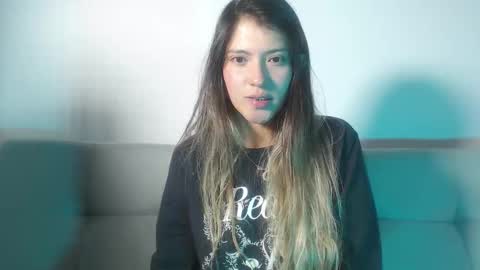 Snapshot of hanna__jones7 chatting on 03/15/26, 01:22 Hanna online show from 03/15/26, 01:22