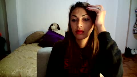 Snapshot of hanna_charming chatting on 12/03/24, 12:24 Hanna charming online show from 12/03/24, 12:24