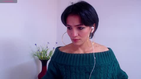 Sara online show from 02/10/25, 04:47