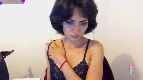 Sara online show from 10/07/25, 01:19