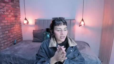Snapshot of hanna_clark__ chatting on 05/19/26, 11:38 Hanna clark online show from 05/19/26, 11:38