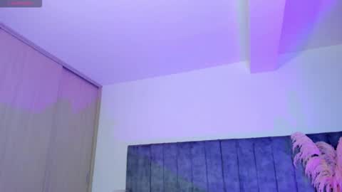 Snapshot of hanna_connorss chatting on 12/13/25, 11:43 hanna_connorss online show from 12/13/25, 11:43