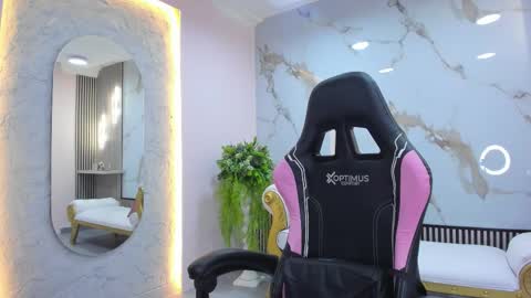 Hanna online show from 11/01/25, 09:06