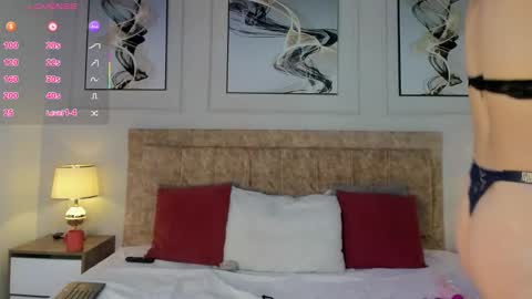 Snapshot of hanna_daze chatting on 02/25/26, 11:31 hanna_daze online show from 02/25/26, 11:31