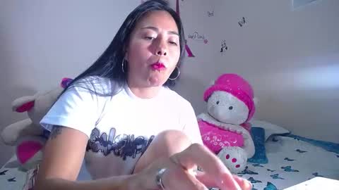 Snapshot of hanna_girl21 chatting on 03/11/26, 01:55 HANNA online show from 03/11/26, 01:55