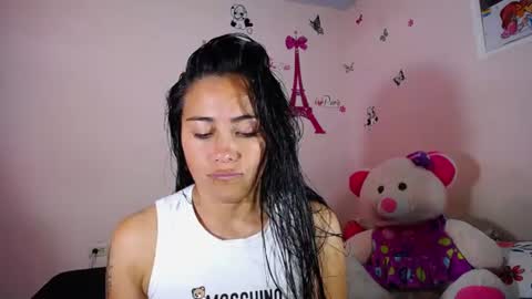 Snapshot of hanna_girl21 chatting on 07/22/26, 06:43 HANNA online show from 07/22/26, 06:43