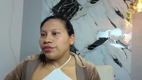 hanna_goldenst online show from 11/24/25, 07:13