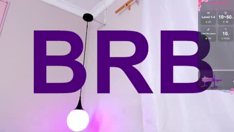 Snapshot of hanna_kiim chatting on 01/11/25, 03:42     online show from 01/11/25, 03:42