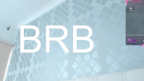 Snapshot of hanna_kiim chatting on 01/15/25, 03:50     online show from 01/15/25, 03:50