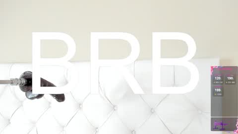 Snapshot of hanna_kiim chatting on 02/14/25, 03:26     online show from 02/14/25, 03:26