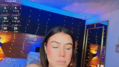 Snapshot of hanna_kimura chatting on 09/09/25, 07:35 Hanna online show from 09/09/25, 07:35