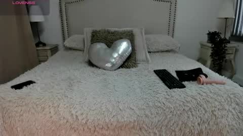 Snapshot of hanna_klover chatting on 05/25/26, 12:22 Hanna Klover online show from 05/25/26, 12:22