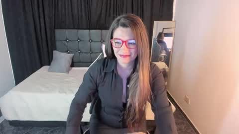 Snapshot of hanna_ma chatting on 09/30/25, 02:44 hanna_ma online show from 09/30/25, 02:44