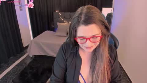 Snapshot of hanna_ma chatting on 11/05/25, 03:45 hanna_ma online show from 11/05/25, 03:45