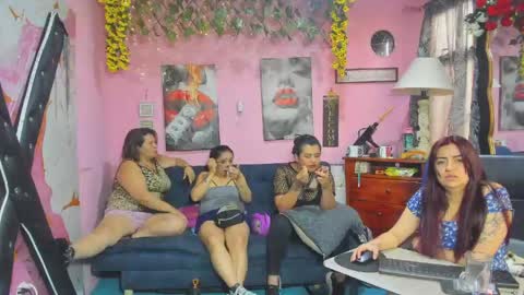 Snapshot of hanna_mature01 chatting on 04/23/26, 12:29 Hanna online show from 04/23/26, 12:29