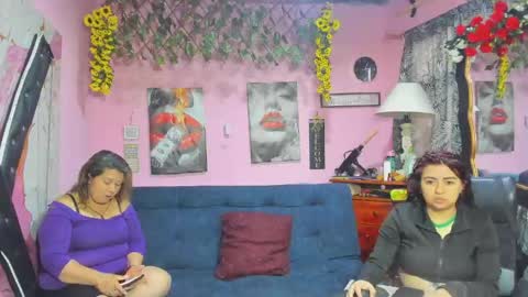 Snapshot of hanna_mature01 chatting on 04/25/26, 12:19 Hanna online show from 04/25/26, 12:19