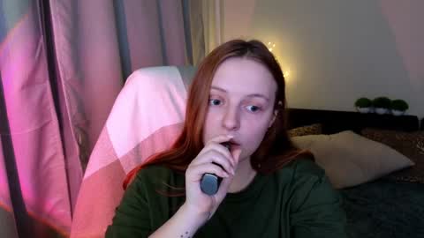 Snapshot of hanna_melon chatting on 01/31/25, 12:17 Hanna next stream is Mo 8pm-6am by CET online show from 01/31/25, 12:17