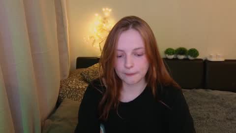 Snapshot of hanna_melon chatting on 02/04/25, 10:13 Hanna next stream is Mo 8pm-6am by CET online show from 02/04/25, 10:13