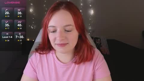 Snapshot of hanna_melon chatting on 10/31/25, 09:27 Hanna next stream is Mo 8pm-6am by CET online show from 10/31/25, 09:27