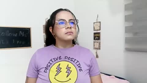 Snapshot of hanna_moons chatting on 02/17/26, 11:07 hanna_moons online show from 02/17/26, 11:07