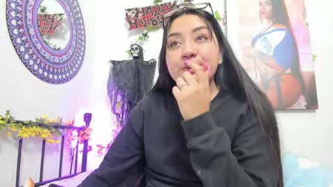 Camila online show from 10/20/25, 07:14