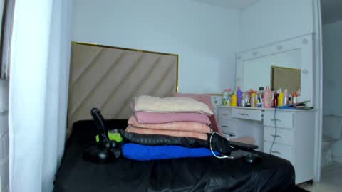 Snapshot of hanna_parkeer chatting on 09/20/25, 02:34 Hanna online show from 09/20/25, 02:34