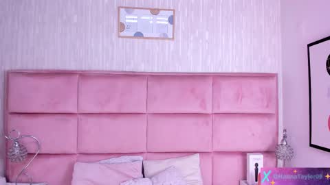 Snapshot of hanna_taylorr chatting on 02/04/26, 04:29 Hanna online show from 02/04/26, 04:29