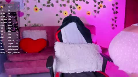 Snapshot of hanna_tm chatting on 03/18/26, 02:04 Hanna online show from 03/18/26, 02:04