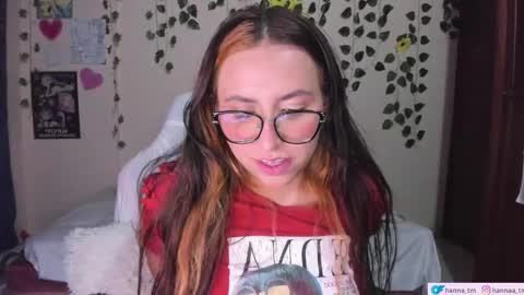 Snapshot of hanna_tm chatting on 04/23/26, 06:03 Hanna online show from 04/23/26, 06:03