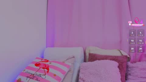 Snapshot of hannablaze_ chatting on 10/07/25, 05:15 HannaB  online show from 10/07/25, 05:15