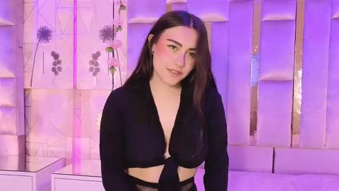 hannacollins_2 online show from 10/13/25, 01:33