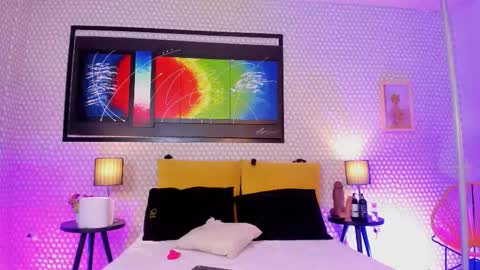 Snapshot of hannadowling_gh chatting on 11/19/25, 03:39 Hanna online show from 11/19/25, 03:39