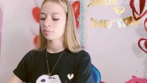 Hannah 027 online show from 09/12/25, 11:21