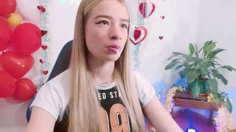 Hannah 027 online show from 09/24/25, 01:14