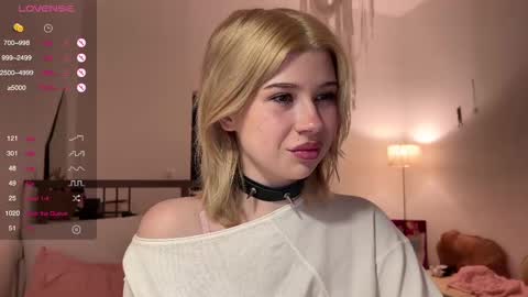 Hannah Allin online show from 02/16/25, 06:21