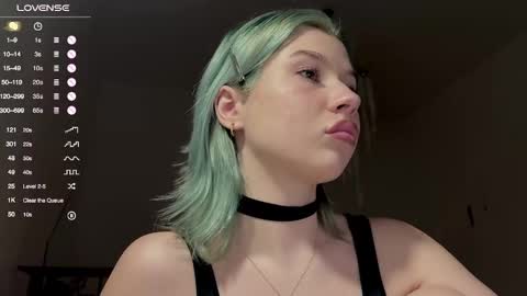 Hannah Allin online show from 02/25/25, 05:36