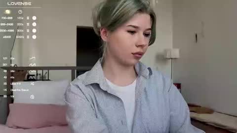 Hannah Allin online show from 02/26/25, 12:14