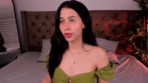 Hannah online show from 02/22/25, 01:00